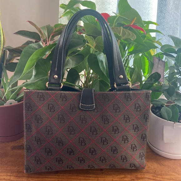 Dooney and Bourke Bag - Picture 2 of 4